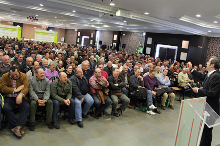 06032014102005_sala