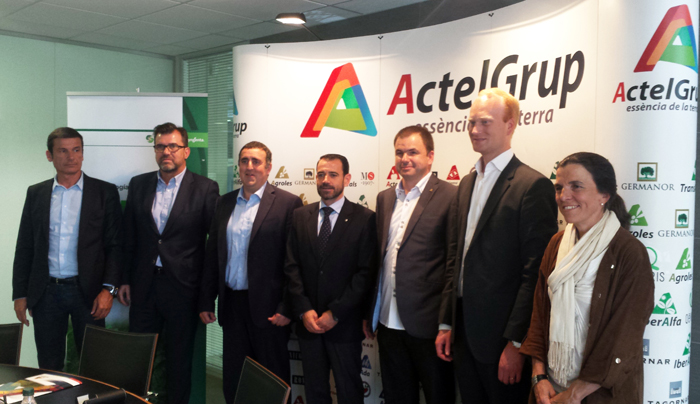 08052015141845_firma-del-acuerdo-con-el-actelgrup