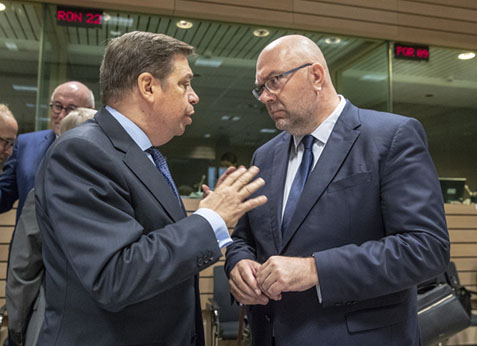17072018102208_luisplanasystephanetravert_tcm30-459781