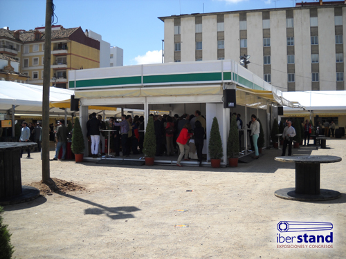 20140513052129_stands_en_exterior_IberStand