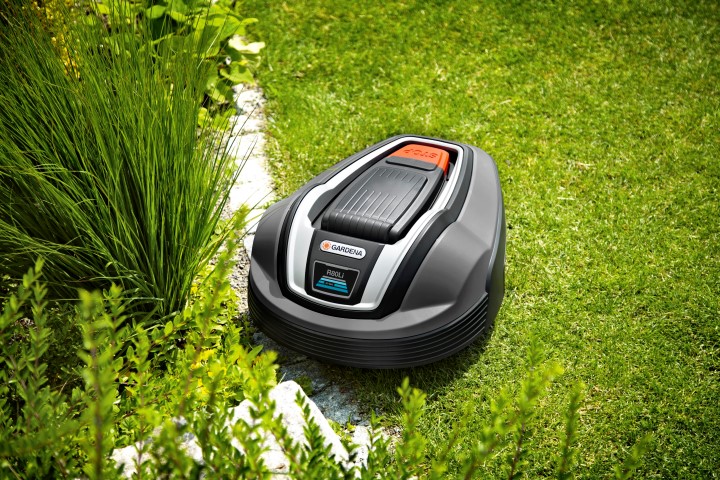 20170324015935_Robots_cortacesped_Gardena_2017-_Small