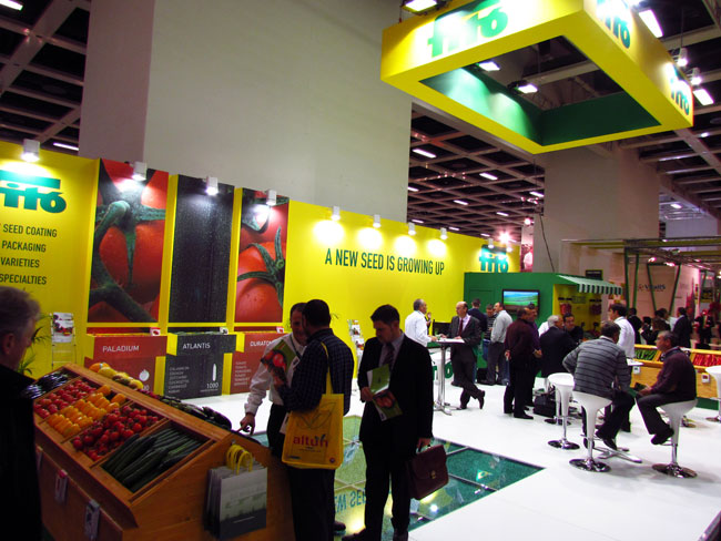 27012014123708_stand