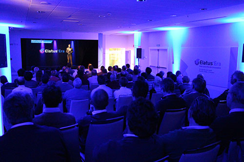 30012018132222_presentacion_de_elatus_era_en_un_original_y_nuevo_formato_con_hologramas