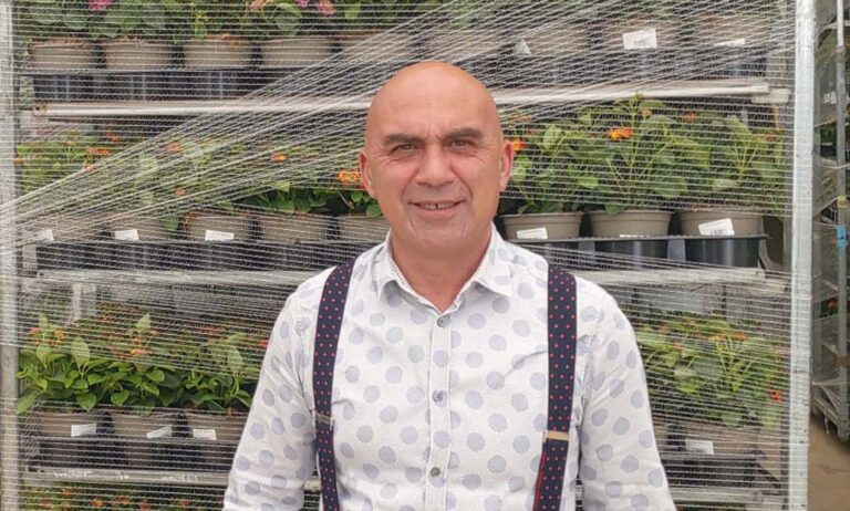 lorenzi_poleplants_24052021092654