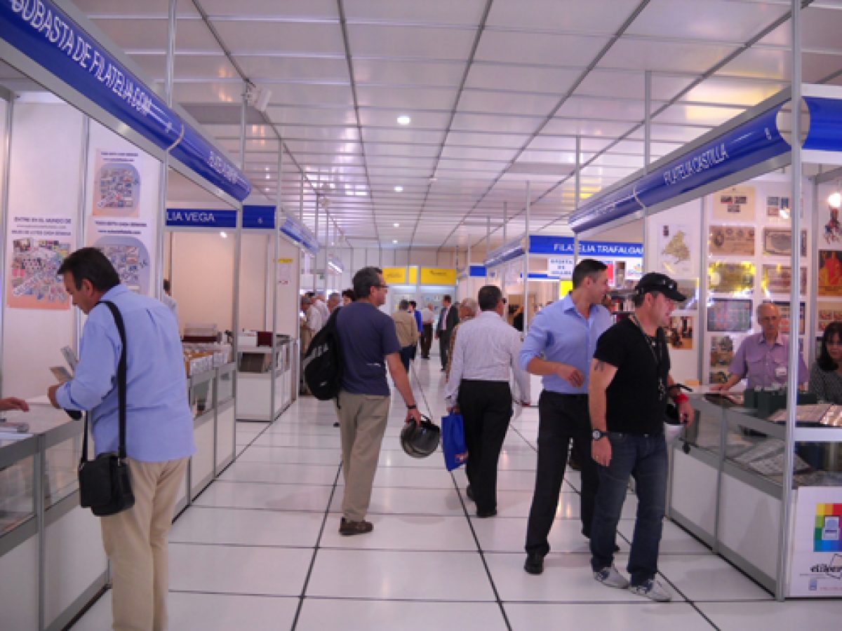 20130624041244_stands_en_Madrid